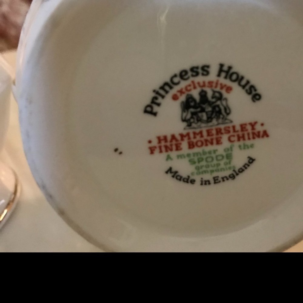 Vintage Bone China Tea Set - Picture 4 of 5